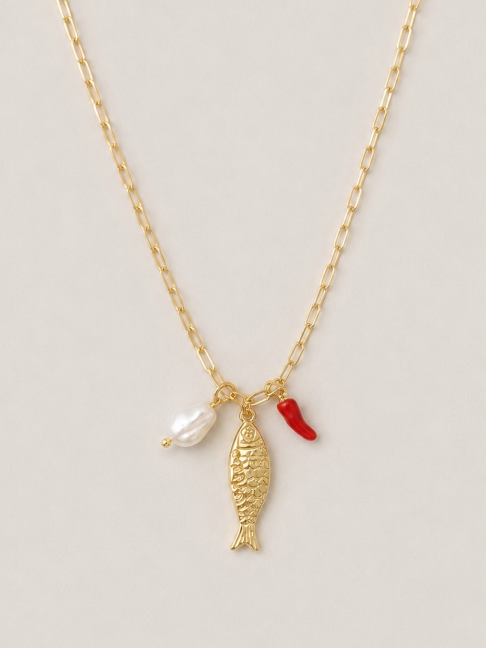 New! Coastal Preppy Gold Paperclip Chain Sardine Fish Pearl Necklace NWOT 4025